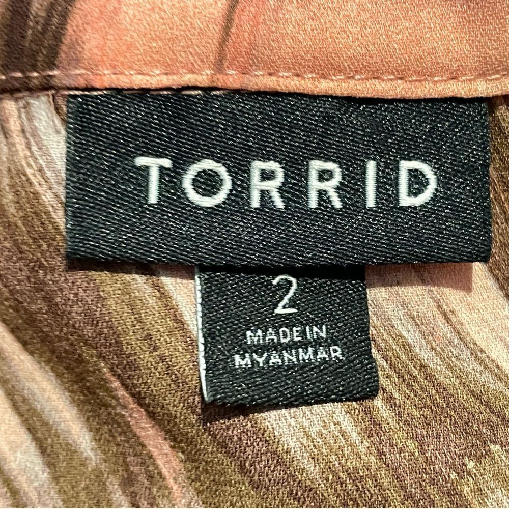 Torrid Georgette Brush Stroke Print Split Neck Bl… - image 6